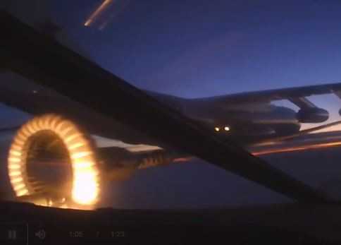 Mặc dù vậy, các phi công trên Su-34 vẫn luôn "đổ mồ hôi tay ướt cần lái" mỗi khi thực hiện tiếp liệu trên không với Il-78. Nguồn ảnh: BMDP.