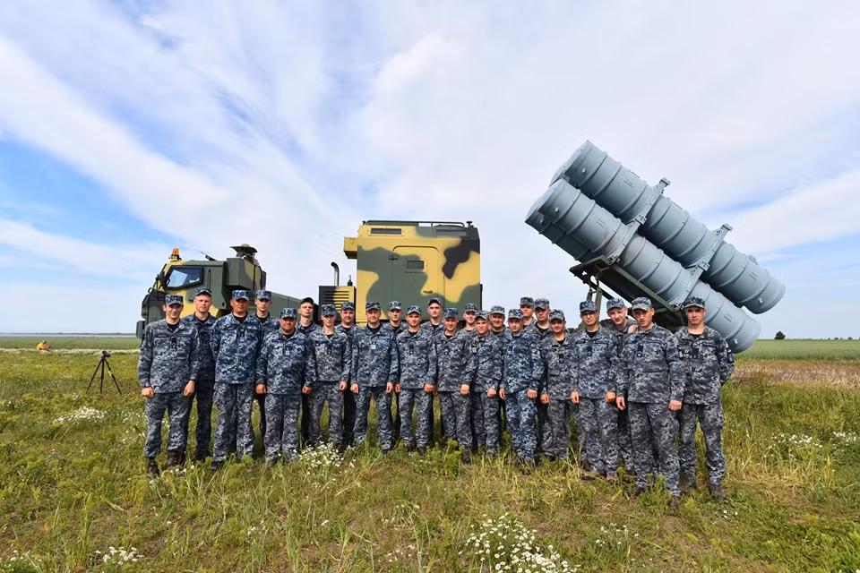 Năm 2019, tổ hợp chống hạm Neptune của Ukraine bắt đầu được công khai lần đầu tiên tại IDEX-2019. Tháng 4 cùng năm - nghĩa là cách đây đúng một năm, tổ hợp này được thử nghiệm thành công lần đầu tiên. Nguồn ảnh: BMDP.
