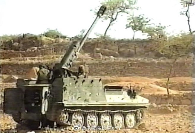 Loại xe tăng được phía Triều Tiên bán cho Ethiopia bao gồm xe tăng chủ lực Cheonma - phiên bản nội địa do Triều Tiên tự sản xuất dựa trên T-62 của Liên Xô, xe thiết giáp chở quân VTT-323 và pháo tự hành VTT-323-122mm. Nguồn ảnh: Sina.