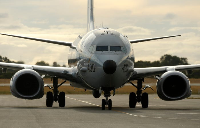 Với P-8 Poseidon, loại máy bay tuần tra này không những làm nhiệm vụ thu thập tin tình báo cả trên mặt biển lẫn dưới lòng biển mà nó còn có thể trực tiếp tấn công mục tiêu. Nguồn ảnh: BI.