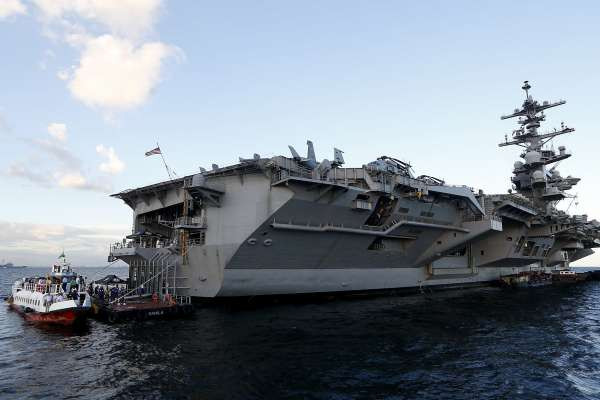 Đứng ở vị trí thứ hai là Hải quân Pháp, hải quân nước này có số lượng tàu sân bay hạt nhân chỉ duy nhất một chiếc - bằng 1/11 so với Hải quân Mỹ và cũng là một trong hai lực lượng hải quân duy nhất trên thế giới sở hữu tàu sân bay hạt nhân. Nguồn ảnh: USnavy.