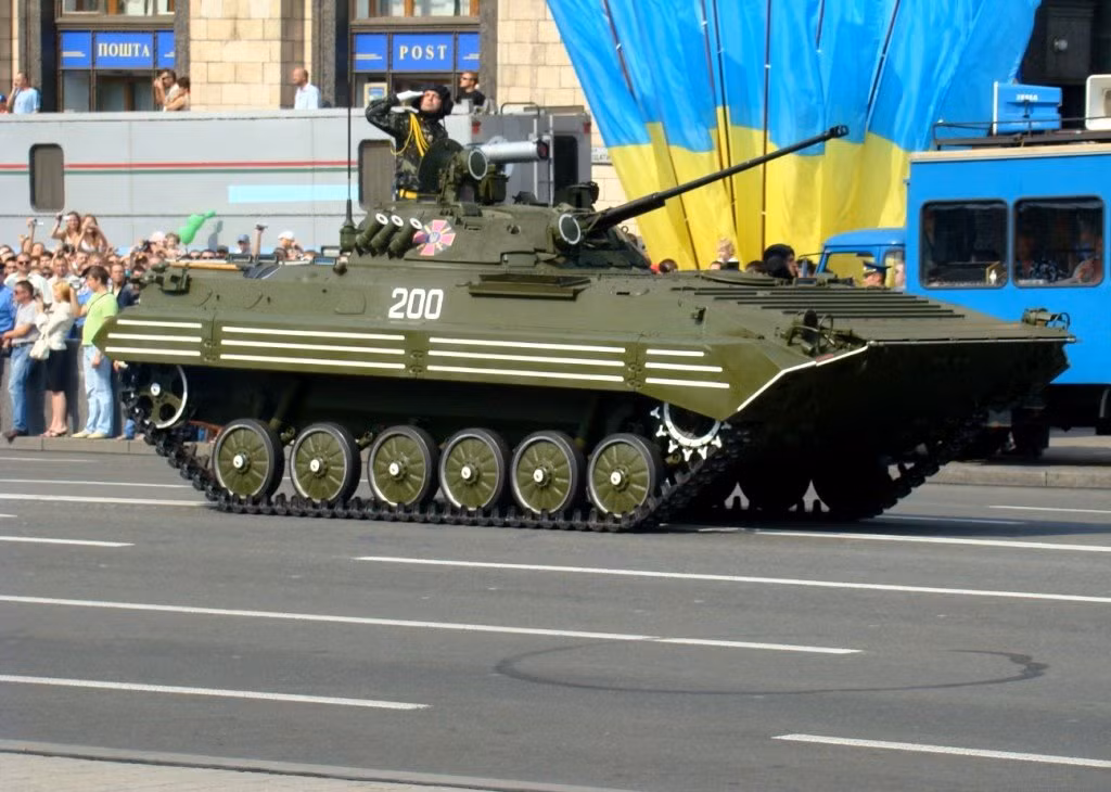 Thậm chí, Ukraine còn cung cấp gói nâng cấp xe chiến đấu bộ binh từ phiên bản BMP-1 lên BMP-1U - phiên bản nâng cấp do Ukraine tự thiết kế. Nguồn ảnh: BMDP.