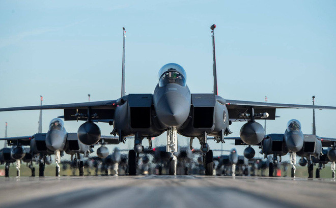 Ngoài ra, Singapore cũng là quốc gia duy nhất ở khu vực Đông Nam Á tính tới thời điểm hiện tại đã đặt mua các chiến đấu cơ F-35B từ Mỹ, tổng số chiến cơ F-35B được Singapore đặt mua là 4 chiếc. Nguồn ảnh: Pinterest.