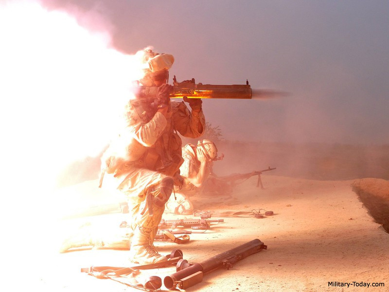 M-72 LAW đã làm được những gì mà quân đội Mỹ yêu cầu. Đây là khẩu súng phóng lựu dùng một lần khả năng vận hành hiệu quả trong nhiều điều kiện môi trường thời tiết khác nhau và rất dễ sử dụng. Nguồn ảnh: Pinterest.