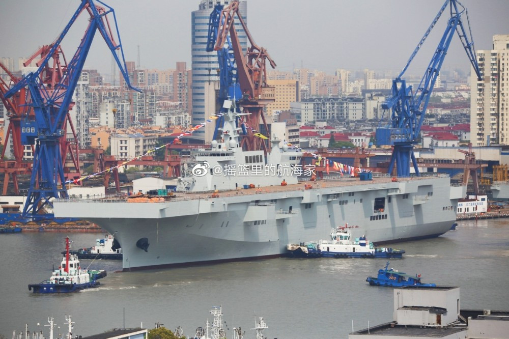 Tới thời điểm hiện tại, tên và số hiệu của hai tàu đổ bộ tấn công Type 075 đã được Trung Quốc hạ thuỷ đều chưa được tiết lộ. Nguồn ảnh: QQ.