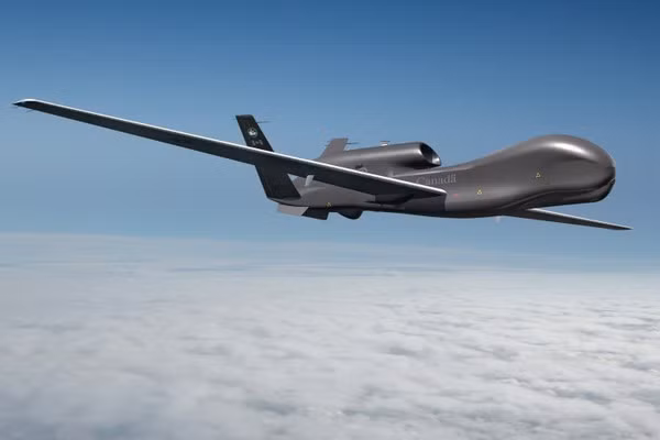 RQ-4 Global Hawk là sản phẩm của Hãng Northrop Grumman ra đời vào giữa thập niên 1990.