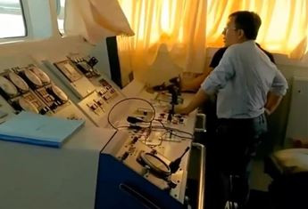 Khoang điều khiển vũ khí từ bên trong tàu. Nguồn ảnh: KNVN.