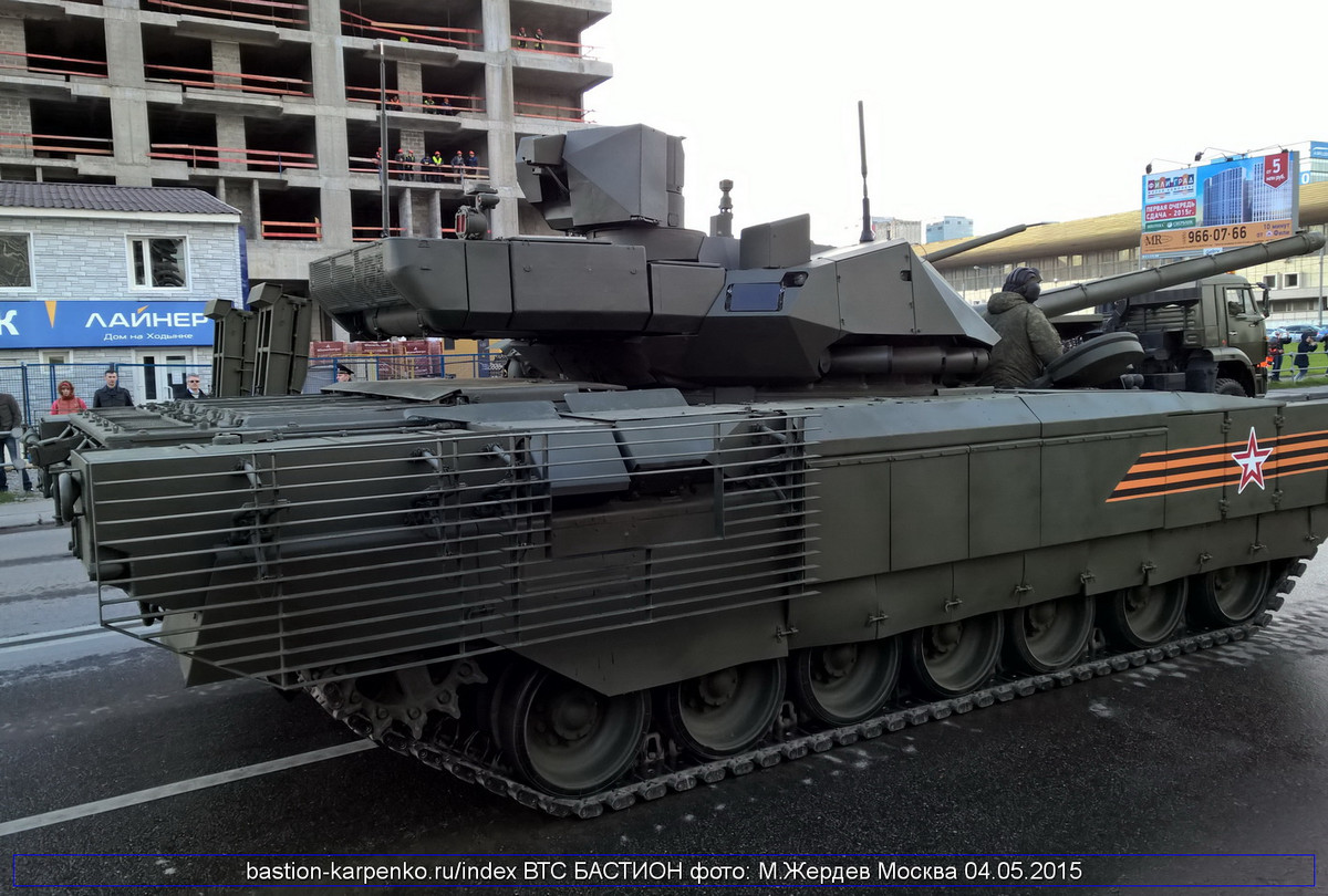 Mặc dù vậy, các loại vũ khí chống tăng và mìn chống tăng được phiến quân sử dụng ở Syria sẽ được coi là màn "thử lửa" căng thẳng nhất với những xe tăng T-14 Armata này trong tương lai. Nguồn ảnh: Pinterest.