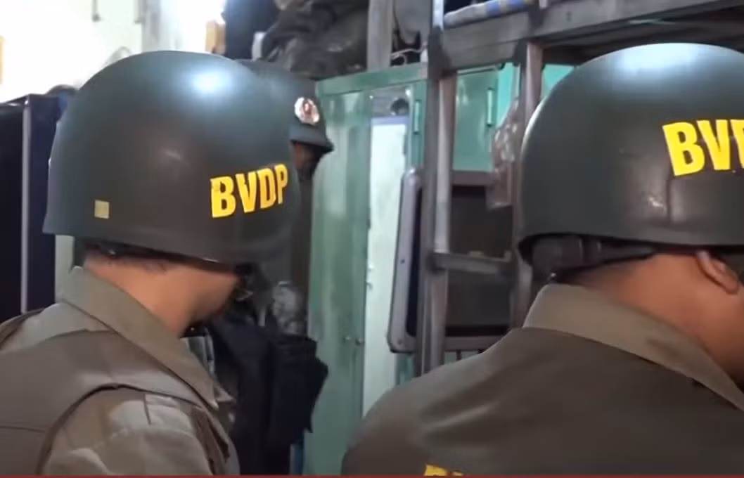 Đây là lực lượng có trang bị cực kỳ hiện đại và là lực lượng duy nhất được cung cấp áo giáp chống đạn cùng mũ chống đạn tiêu chuẩn. Nguồn ảnh: VTV.