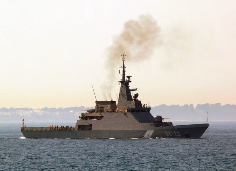 Do điều kiện thời tiết xấu và đêm tối dẫn đến tầm nhìn hạn chế, tàu tuần tra của Venezuela đã va chạm với một tàu chở khách của Bồ Đào Nha. Nguồn ảnh: BMDP.