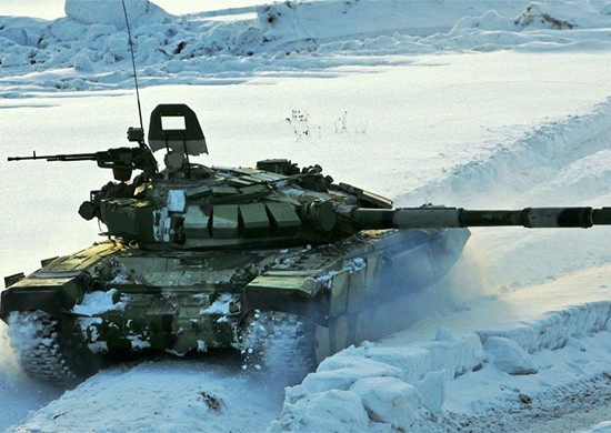 Một trong những đặc tính nổi bật nhất của xe tăng Liên Xô trước kia và Nga ngày nay đó là hành quân đường dài trong điều kiện hậu cần tối thiểu nhất. Đặc tính này ra đời đơn giản là do cả Liên Xô và Nga đều là những quốc gia rộng lớn nhất thế giới. Nguồn ảnh: Rumil.
