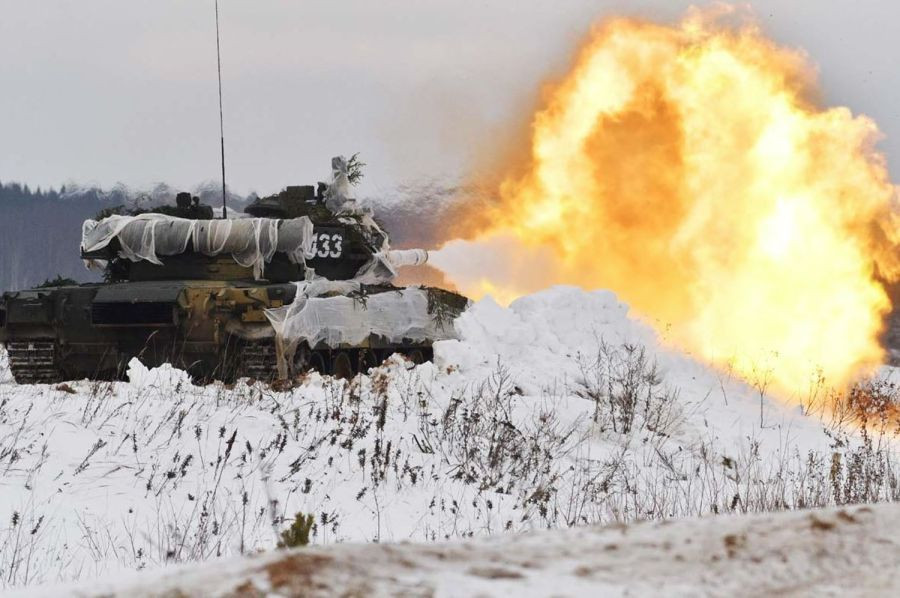 Để có thể giúp cho chiếc xe tăng sống sót qua 15 phút đầu của một cuộc chiến, các chuyên gia thiết kế của Liên Xô và Nga sau này phải mất nhiều năm trời để thử nghiệm từng bộ phận của xe cũng như toàn bộ xe tăng trong nhiều bài thử nghiệm cực kỳ khắc nghiệt. Nguồn ảnh: Rumil.