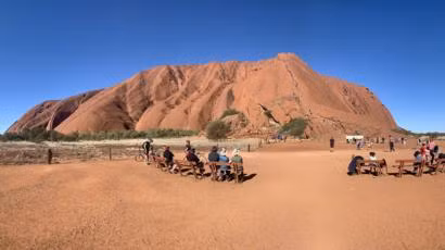 Vào năm 1987, núi thiêng Uluru được vinh danh là Di sản Thế giới của UNESCO.