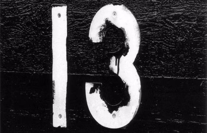 Điều kỳ lạ xảy ra là kể từ khi xóa hình xăm, người này gặp chuyện may mắn như tìm được tình yêu mới, tài chính khởi sắc khi nhận được một khoản thừa kế lớn.