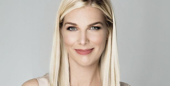 Điển hình là trường hợp của nhà ngoại cảm Laura Lynne Jackson. Cô tin rằng thế giới bên kia thực sự tồn tại và là vùng đất bình yên đối với các linh hồn.