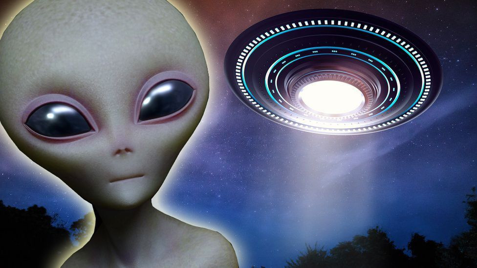 Bí mật UFO là chủ đề thu hút sự quan tâm lớn của công chúng cũng như giới chuyên gia. Trong suốt nhiều thập kỷ qua, giới chức trách đã tiếp nhận nhiều báo cáo về vật thể lạ ở nhiều nước trên thế giới.