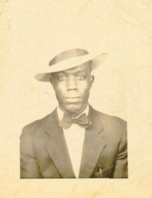 Vào một hôm, Johnson mang đàn guitar đến một ngã tư gần Dockery Plantation. Tại đây, ông được cho là đã gặp mặt quỷ dữ. Ác quỷ cầm lấy đàn guitar của Johnson và bắt đầu đàn hát.