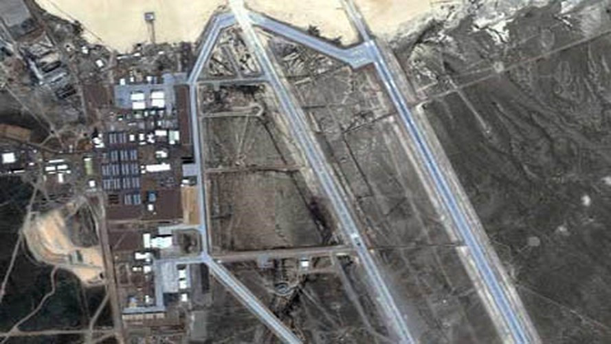 Một nông dân đã tìm thấy những mảnh vỡ nghi là của UFO. Ngay sau khi nhận được tin báo, giới chức trách Mỹ đã cử người đến hiện trường và tiến hành thu thập chứng cứ.