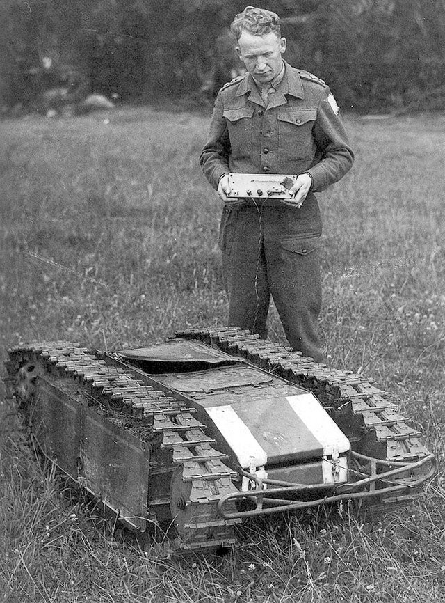 Dù có kích thước nhỏ bé nhưng xe tăng Goliath có khả năng mang 100 kg thuốc nổ.