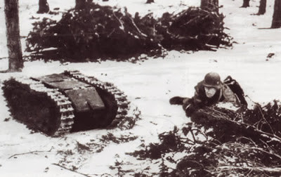 Goliath là mẫu xe tăng mini của Đức quốc xã. Nó có thiết kế nhỏ gọn nên có thể chui xuống dưới gầm xe tăng của quân đội Đồng minh.