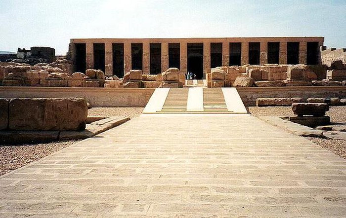 Đền thờ Seti I cổ xưa này do pharaoh Ai Cập Seti I và con trai Ramses II xây dựng.