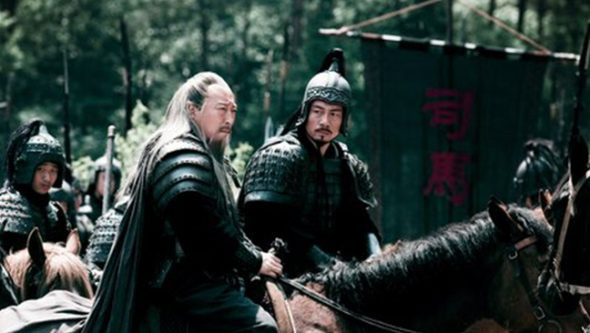 Cụ thể, Tư Mã Ý có 4 người vợ. Đây được coi là ít so với quan lại thời đó. Trong khi ấy, Tào Tháo có tới 16 thê thiếp. Con số này ở Tào Phi là 15.