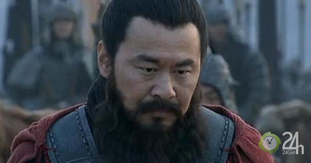 Trong trận chiến trên, lực lượng của Tào Phi không thể giành thắng lợi. Trương Liêu liều mạng bảo vệ Tào Phi nên trúng một mũi tên của Đinh Phụng dẫn đến tử trận.