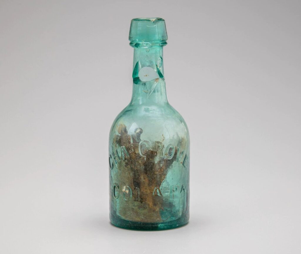 Địa điểm tìm thấy chiếc "chai phù thủy" là Redoubt 9 - pháo đài được xây dựng năm 1861 và được sử dụng trong cuộc Nội chiến Mỹ.