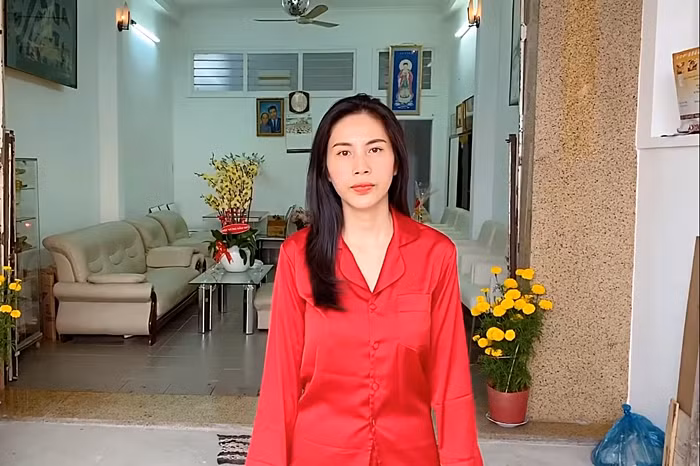 Thuy Tien khoe nha 5 ty mua tang me-Hinh-2