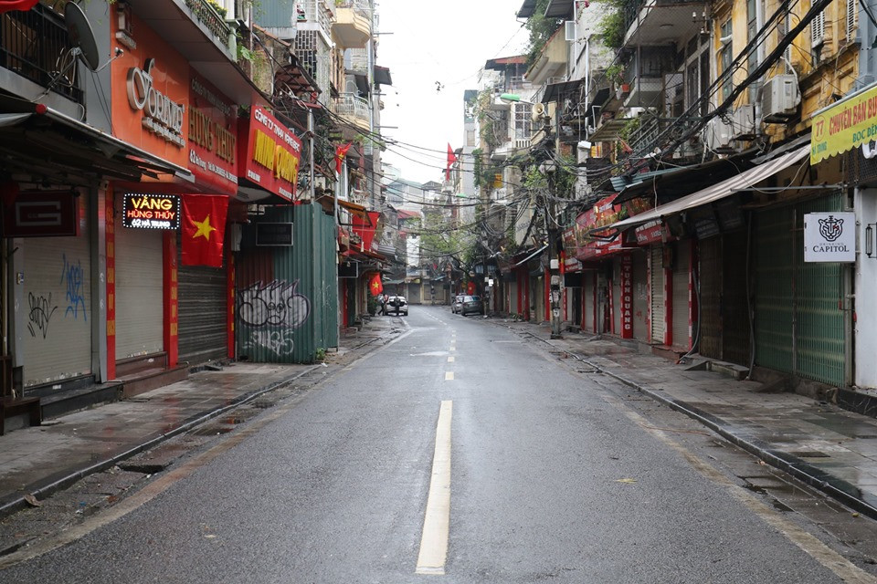 Không khí ở Hà Nội những ngày Tết trở nên trong lành hơn.