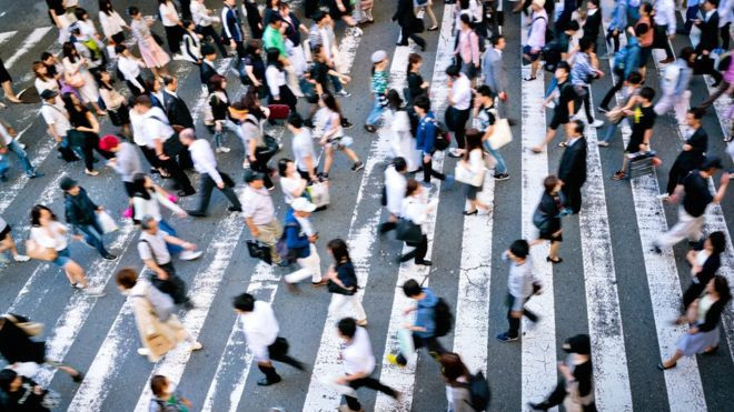 Tờ báo này còn dự đoán vào năm 2020, con người sẽ có vóc dáng nhỏ hơn hoặc lớn hơn so với thời điểm năm 1920. Mọi thứ đều có khả năng xảy ra và ảnh hưởng lớn đến cuộc sống của nhân loại.