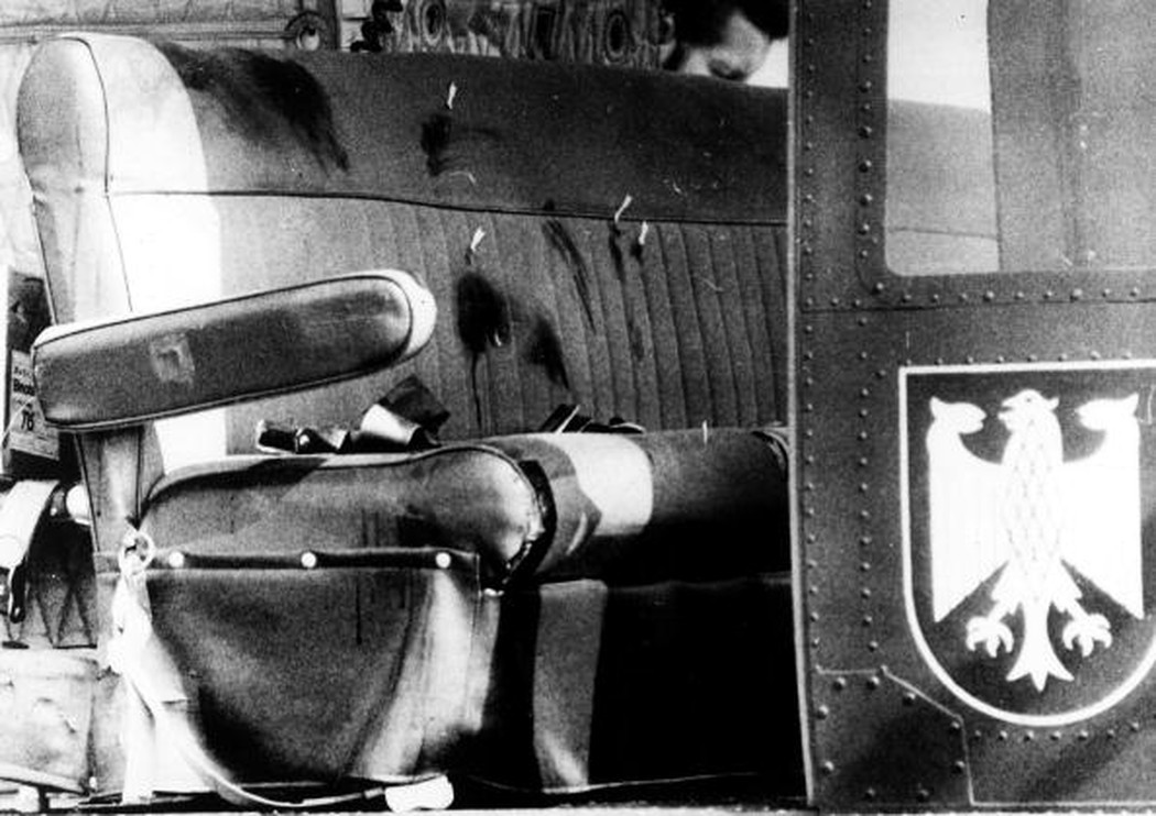 Nhóm khủng bố bắn trả lực lượng quân đội Đức và bắn chết 9 con tin còn lại. Cuối cùng, 5 tên khủng bố bị lực lượng quân đội Đức tiêu diệt tại chỗ.