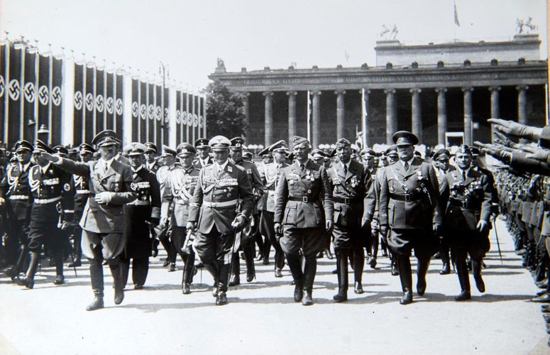 Trong cuộc chiến tại Liên Xô, nhà độc tài Hitler đã hạ một lệnh đặc biệt là thu thập các loại vũ khí và phương tiện chiến tranh của kẻ thù.