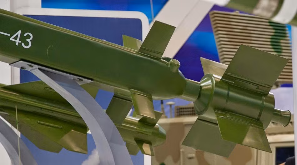 Mặc dù chưa đưa ra bất kỳ tuyên bố chính thức nào nhưng việc tham gia cuộc bắn thử WS-43 cho thấy sự quan tâm lớn của giới quân sự Indonesia. Xem ra, không loại trừ khả năng WS-43 sẽ sớm được đưa tới Indonesia.