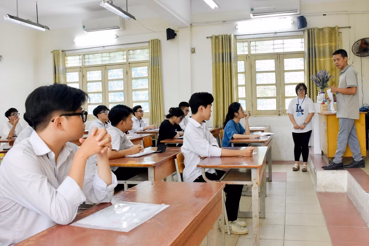 Bộ GD&ĐT không tổ chức bài thi V-SAT để tuyển sinh đại học Bo GD&DT khong to chuc bai thi V-SAT de tuyen sinh dai hoc