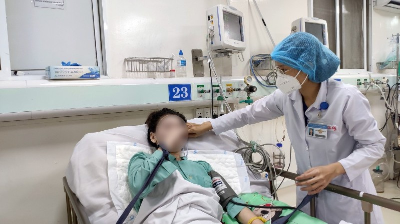 Chuyên gia cảnh báo nguy cơ ngộ độc rượu tăng cao dịp cuối năm Chuyen gia canh bao nguy co ngo doc ruou tang cao dip cuoi nam