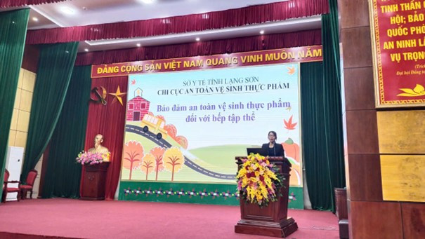 Lạng Sơn: Tăng cường phòng chống ngộ độc thực phẩm bếp ăn tập thể Lang Son: Tang cuong phong chong ngo doc thuc pham bep an tap the