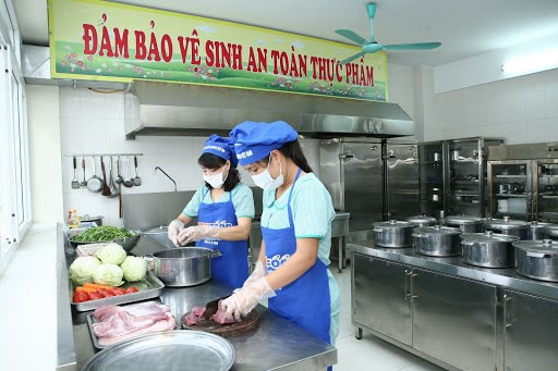 Cha mẹ chủ động phòng chống ngộ độc thực phẩm cho trẻ mầm non Cha me chu dong phong chong ngo doc thuc pham cho tre mam non