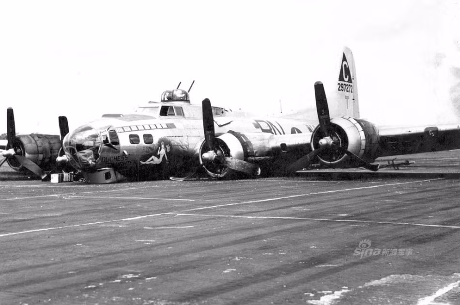 Máy bay ném bom B-17 của Không quân Mỹ.