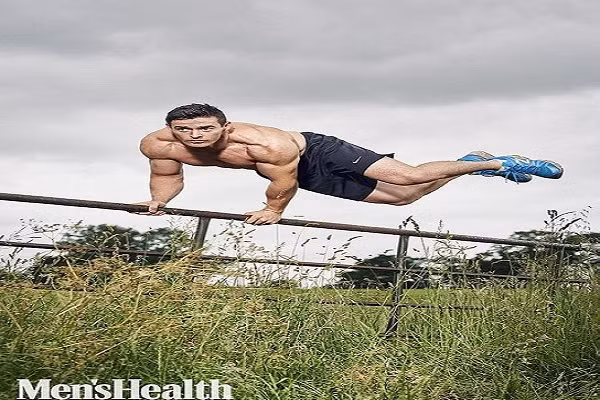 Anh Rich Smith từng gặp tai nạn máy bay.