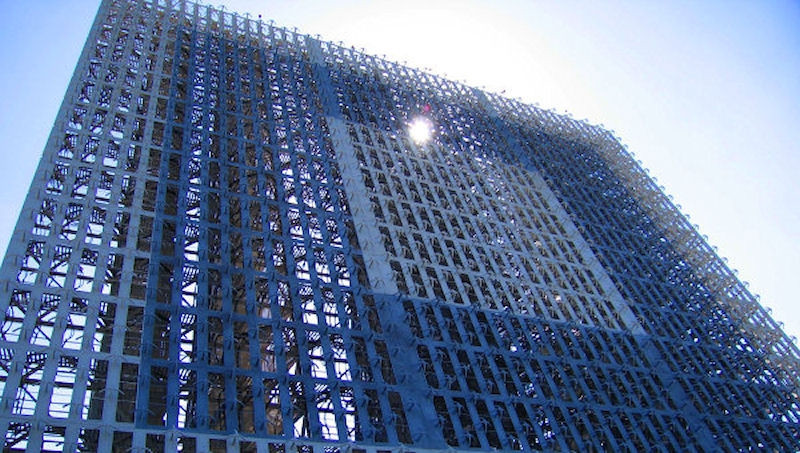 Hiện tại, hệ thống radar cảnh báo sớm các cuộc tấn công tên lửa của Nga bao gồm 4 trạm radar Voronezh-DM thế hệ mới: một trạm ở khu vực Leningrad, một trạm đặt tại vùng lãnh thổ Krasnodar, một trạm khác tại Kaliningrad đã được đưa vào trực chiến, cùng với trạm mới đã thử nghiệm xong ở Irkutsk.