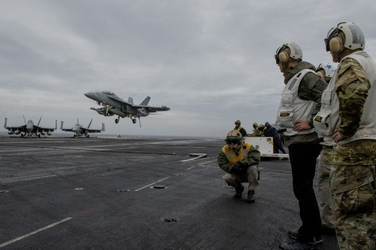 Dự trù ban đầu vào tháng 4/2020, 37.000 binh sĩ gồm 20.000 từ Mỹ, 9.000 lính Mỹ đồn trú ở châu Âu và 8.000 binh sĩ từ 17 quốc gia NATO khác cùng 500 xe tăng, pháo tự hành và xe chiến đấu bộ binh hạng nặng, hàng trăm máy bay, cùng hàng chục ngàn phương tiện bánh lốp sẽ tham gia cuộc tập trận trên lãnh thổ 10 quốc gia.