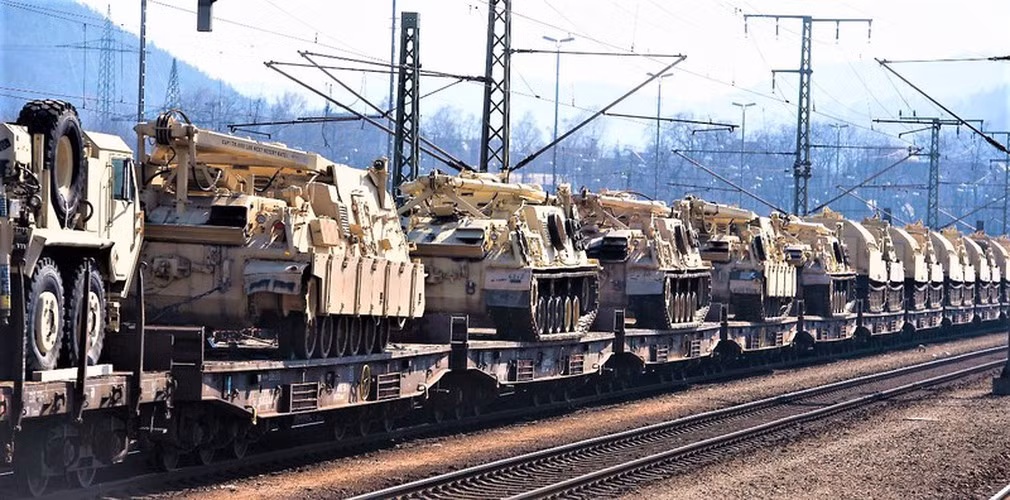 Theo thỏa thuận gần đây với Mỹ, Ba Lan còn đồng ý đón 1.000 lính Mỹ theo cơ chế luân phiên trong những năm tới ngoài 4.500 đang có mặt tại nước này.