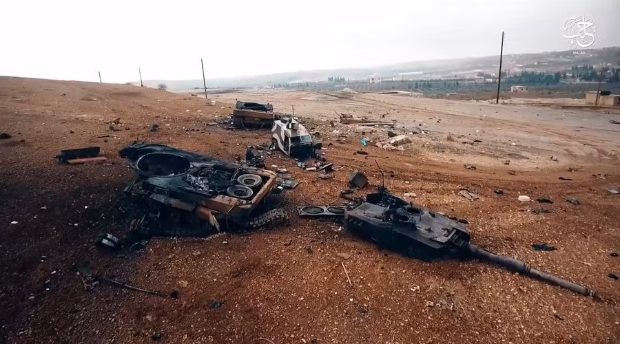 Trong bối cảnh đó, cảnh sát quân sự Nga tiếp tục hoạt động tuần tra trên đoạn đường cao tốc M4 ở Zaevfratie. Quân đội Nga đang kiểm soát đoạn đường dài 120 km trên cao tốc M4 giữa Aleppo và tỉnh Hasek.