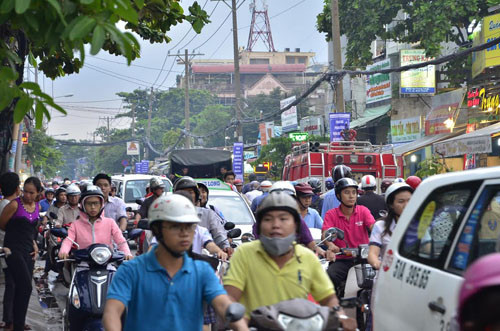 TP HCM: Duong pho ket cung vi hoa hoan trong hem-Hinh-3