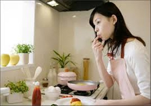 Gia vị là thứ cần thiết cho tất cả món ăn hàng ngày. Tuy nhiên, nhiều người vẫn gặp phải lỗi khi nêm gia vị khiến sức khỏe bị ảnh hưởng không nhỏ.