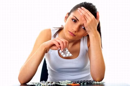 Thuốc tiểu đường. Hormone insulin dễ khiến tăng cân bởi nó có vai trò lưu trữ năng lượng. Hãy xem lại chế độ ăn uống và tập thể dục để làm giảm bớt tác dụng phụ này. Thuốc điều trị tiểu đường khác như sulfonylurea, như glipizide (Glucotrol), và thiazolidinedione, pioglitazone (Actos) cũng gây tăng cân. 