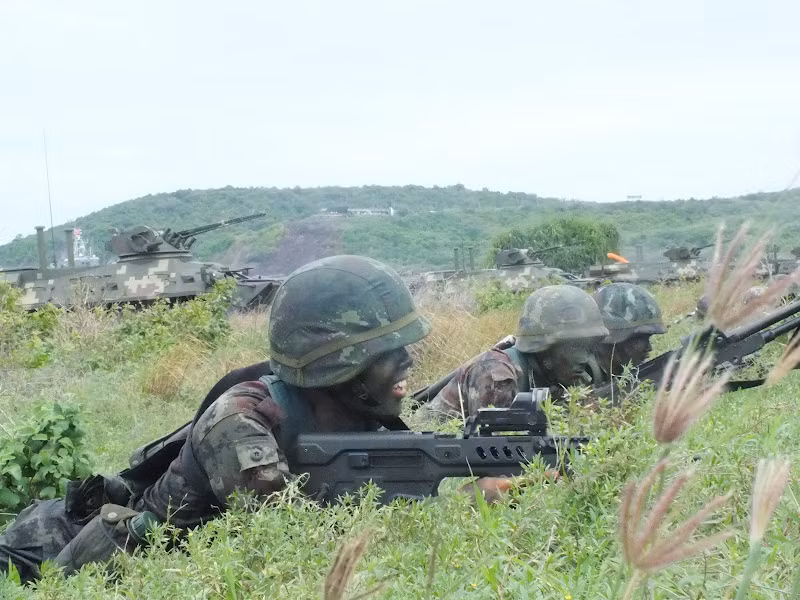 Trang bị cá nhân của TQLC tương đối tốt với súng trường M16 và TAR 21. Nguồn ảnh: Thai Defence News