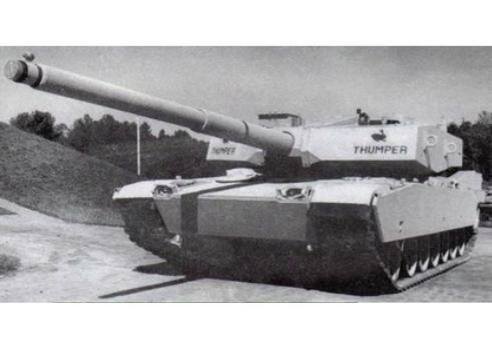 Do khẩu pháo cỡ nòng "khủng" dẫn tới kích thước đạn lớn, vì thế mỗi chiếc M1A3 chỉ có thể mang theo 38 quả đạn các loại.