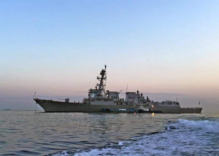 Tàu được trang bị 96 ống phóng thẳng đứng Mk 41, tương thích tên lửa phòng không SM-2, SM-3, SM-6; tên lửa hành trình tấn công mặt đất BGM-109 Tomahawk, tên lửa chống ngầm RUM-139 VL-ASROC.